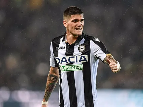 AS Roma tranh giành ngôi sao của Udinese với Fiorentina