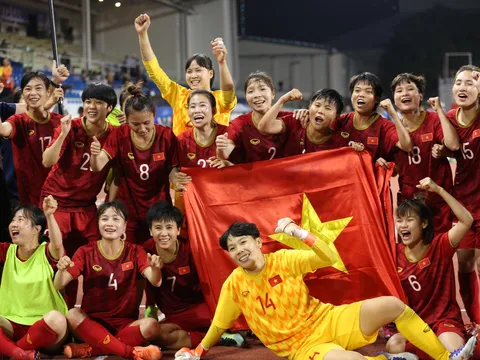 Rơi 3 bậc trên BXH FIFA, ĐT Việt Nam vẫn bỏ xa người Thái