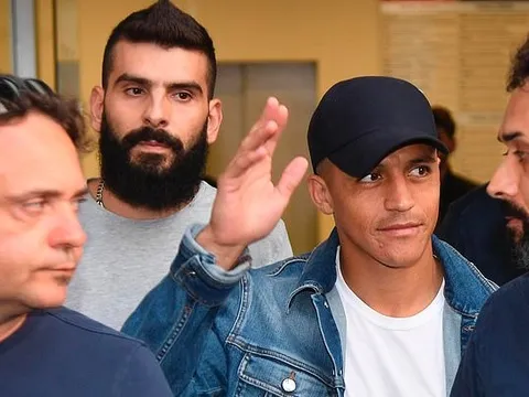 Bị M.U hắt hủi, Sanchez được chào đón như ông hoàng ở Milan