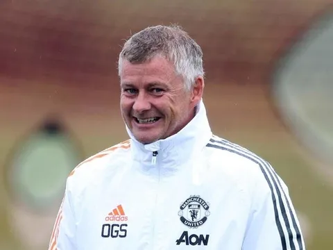 Man Utd 'bật luôn công tắc gật đầu', lộ thời điểm tống khứ 2 kẻ thừa