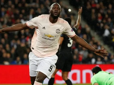 Trở lại tập luyện sớm, sao Man Utd vẫn bị chỉ trích vì 1 lí do