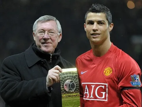 CHOÁNG! Lộ HĐ bí mật chấn động của Ronaldo, Sir Alex biết vẫn bất lực ngăn cản