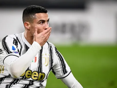 Ronaldo chuẩn bị gia hạn hợp đồng, ở lại với Juventus đến năm 38 tuổi