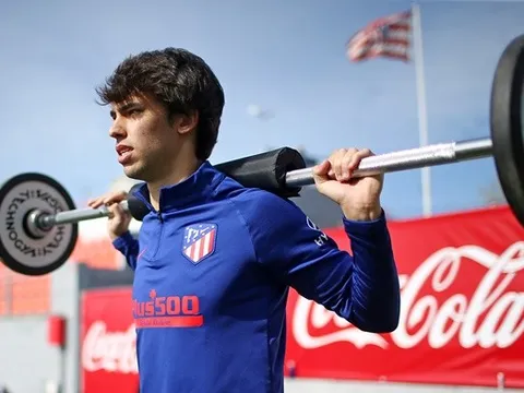 "Ronaldo đệ nhị" tích cực đẩy tạ, quyết tâm "cân" Van Dijk ở trận lượt về