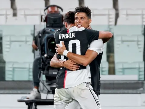Ronaldo đi vào lịch sử châu Âu; Juve tiến gần đến chức vô địch