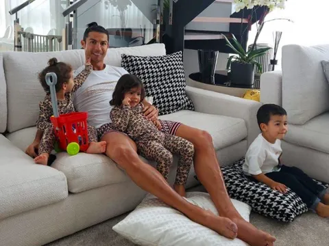 Ronaldo đưa ra thông điệp ý nghĩa giữa đại dịch corona