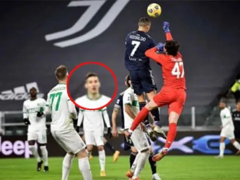 Ronaldo khiến cầu thủ đối phương há hốc mồm vì 1 khoảnh khắc thiên tài