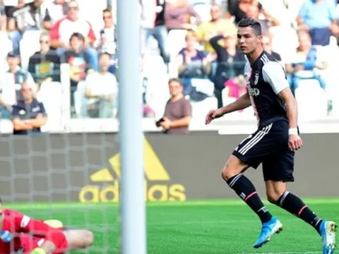 “Tôi hi vọng Ronaldo sẽ tiếp tục gắn bó với Juventus”