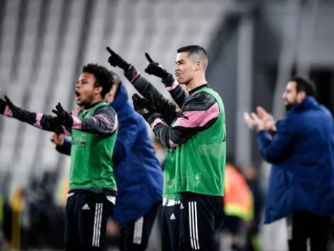 Ronaldo "tỏ thái độ" khi đồng đội biếu bàn thắng cho Lazio