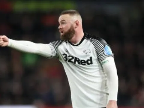 Thua trận, Rooney tát 1 sao Man Utd