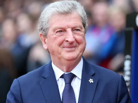 'Chúng tôi không cần phải giới thiệu Wan-Bissaka hay thế nào'