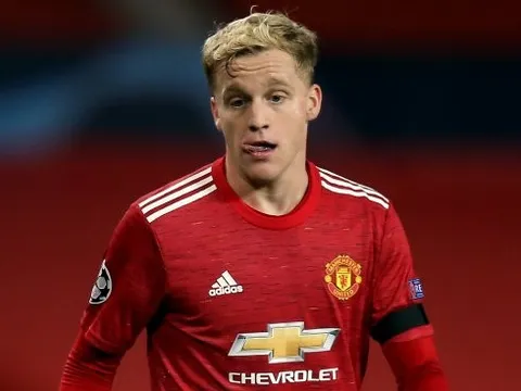 Ông lớn ra tay, đẩy "số 10" đẳng cấp tới OTF lấy Van de Beek
