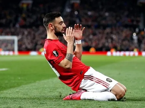 Vì sao tỷ lệ chuyền của Fernandes không bao giờ vượt quá 80%?