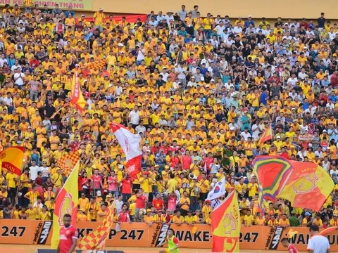 Rượt đuổi nghẹt thở và 10 phút bù giờ “điên rồ” tại thánh địa Thiên Trường