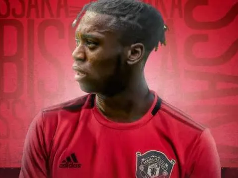 Chuyên gia nói 1 lời về Wan-Bissaka, NHM Man Utd "nửa mừng nửa lo"