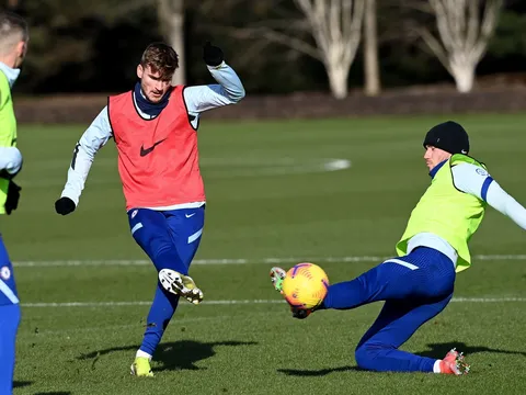 Tập cật lực, Chelsea sẵn sàng đá văng Liverpool khỏi Top 4