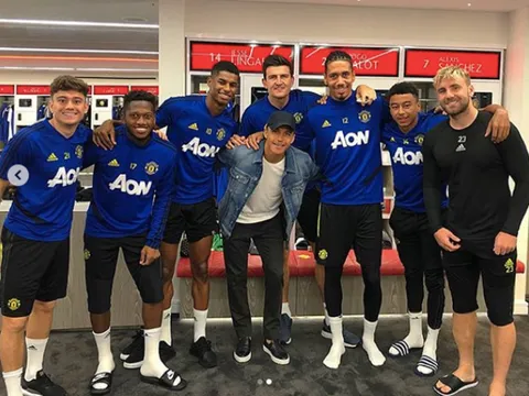 XONG! Sanchez làm điều cuối cùng trước khi rời Man Utd