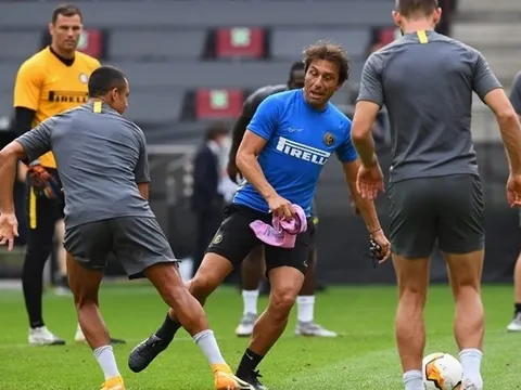 Sanchez trở lại, Conte "vui như hội" trước trận chung kết Europa League