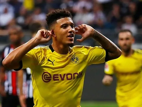 Sancho biến thành "kỷ lục gia" trong ngày Dortmund hòa bạc nhược
