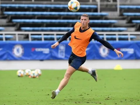 Sao Chelsea "kể khổ" vì làm việc cùng Lampard