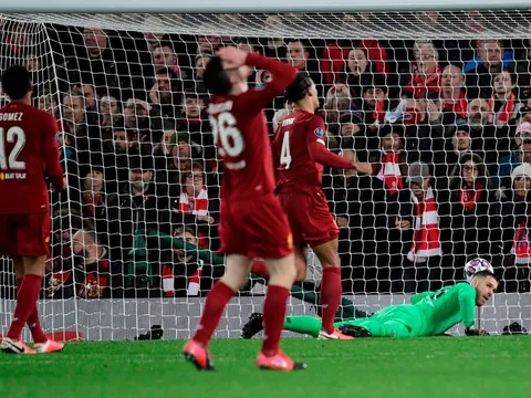 "Sao Liverpool đó là rác rưởi, sai lầm tồi tệ nhất từng chứng kiến"