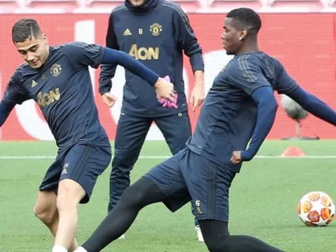 Sao Man Utd: "Pogba là hình mẫu để chúng tôi noi theo"