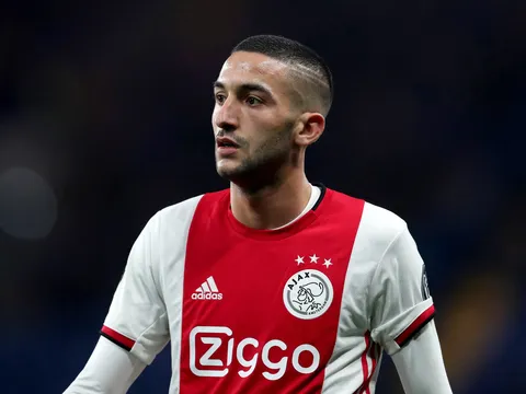 Sao 'xịt' cảnh báo Chelsea: 'Chỉ mua Ziyech là chưa đủ'