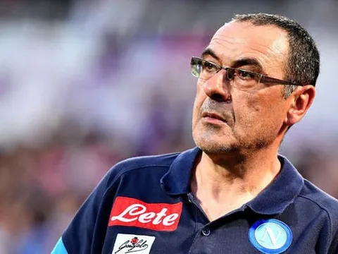 "Sarri điên rồ. Lúc đó tôi chỉ muốn khóc"