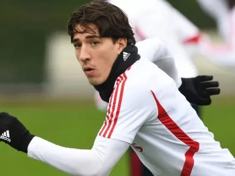 Sau 9 năm, công thần của Arsenal muốn thăng chức