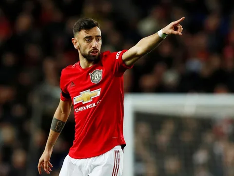 Sau Bruno Fernandes, đến lượt "đao phủ" 40 triệu gõ cửa Man Utd