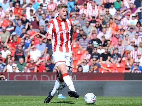 Sau Martin Odegaard, Arsenal lên kế hoạch chiêu mộ “đá tảng 1m93”