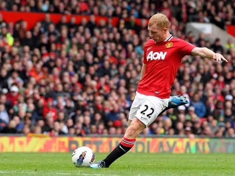 'Nếu phải chọn một trong hai thì tôi giống Kroos hơn Modric'