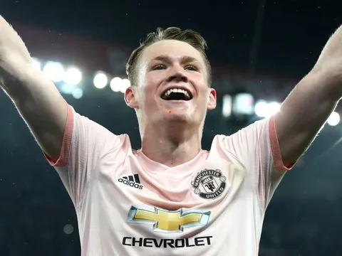 'Bất kể ai đến Man Utd, bạn phải luôn là 1 con Quỷ đỏ'