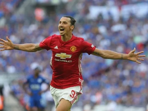 Scott McTominay: "Ở Man Utd, Zlatan rất tàn nhẫn..."