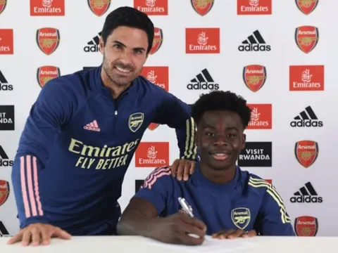 CHÍNH THỨC: Arsenal khóa chân 'di sản của Emery'