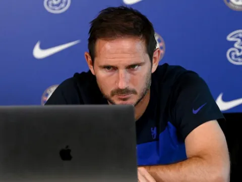 XONG! M.U lại nhận thêm thông tin có lợi từ Chelsea trong cuộc đua Top 4