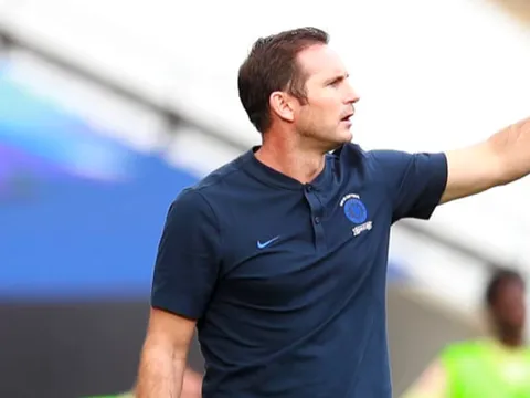 Lampard chỉ trích học trò sau thất bại trước Arsenal
