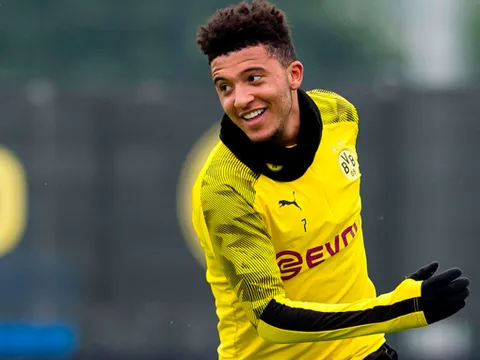 3 cách để Man United công bố thương vụ Jadon Sancho