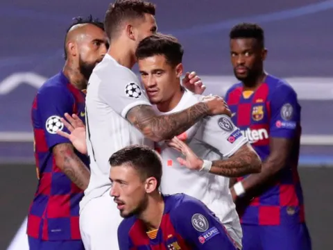 Philippe Coutinho có hành động tuyệt vời sau khi lập cú đúp