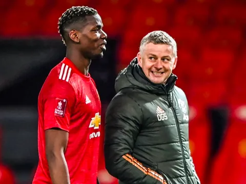 CĐV M.U sẽ thấy phát sốt với hình ảnh này của Pogba và Solskjaer