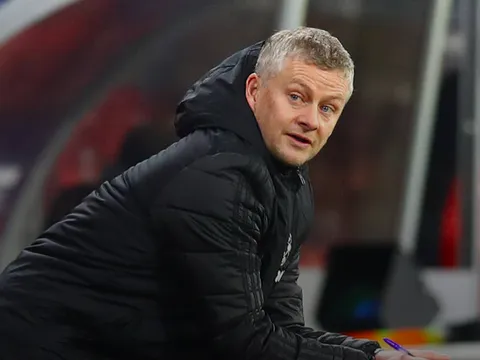Chưa đá, Man Utd sớm "giương cờ trắng" trước AC Milan?