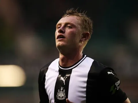 Sean Longstaff: "Họ từng ca ngợi và phát cuồng vì tôi"