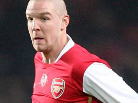 Senderos: "Tôi biết Arsenal đang theo đuổi 2 cầu thủ đó"