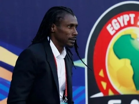 Hỏng phạt đền, sao Liverpool vẫn là ''số một''