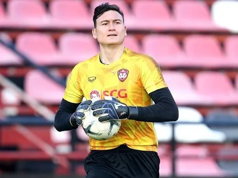 Sếp lớn Muangthong lên tiếng, chốt tương lai của Đặng Văn Lâm tại Thái Lan