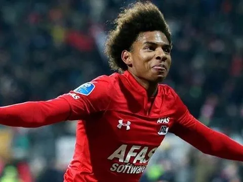 Sếp lớn nói gì trước tin M.U, Barca muốn chiêu mộ sao trẻ?