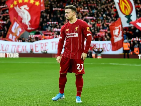 Ra giá 23 triệu, Liverpool tống tiễn "siêu dự bị" khỏi Anfield?