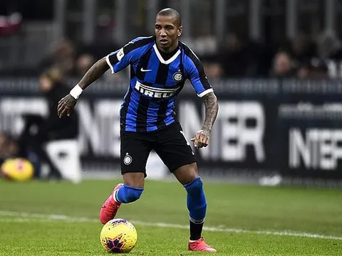 "Si mê" Ashley Young, Inter Milan tức tốc ngay gửi 1 đề nghị