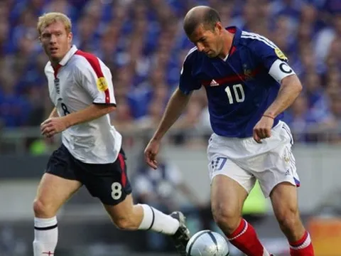 Siêu đội hình trong mơ của Paul Scholes: Không Messi, Rooney, Beckham, Vidic