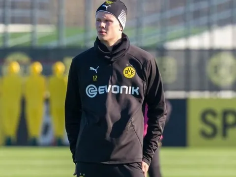 Siêu tiền đạo đem tin sét đánh cho Dortmund, hàng công sứt mẻ nghiêm trọng